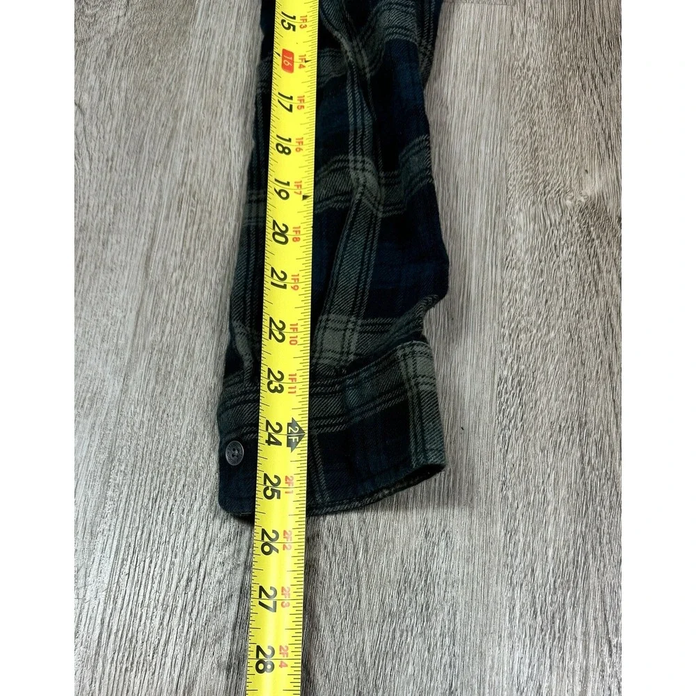 True Religion Mens Flannel Shirt Plaid Button Down Long Sleeve Casual Medium